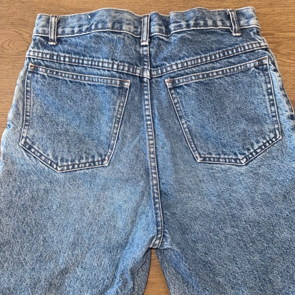 Vintage 90s Great Land 100% Cotton Denim Light Wash High Waist Shorts Size 30